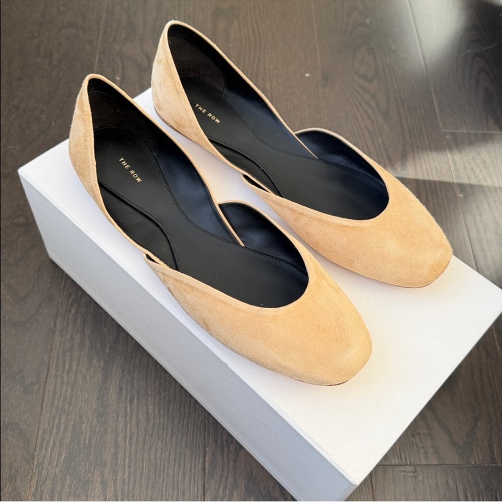 New The Row Gemma Suede Ballet Flats Trench - 
Size 40 EU